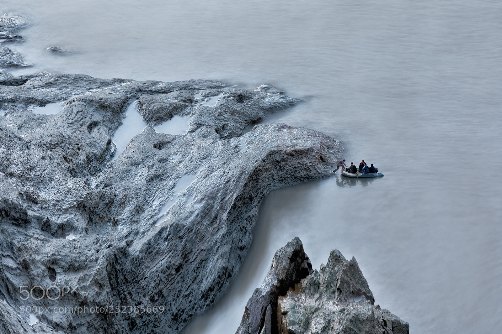 Canon EOS 5D Mark IV sample photo. Fenghua river photography