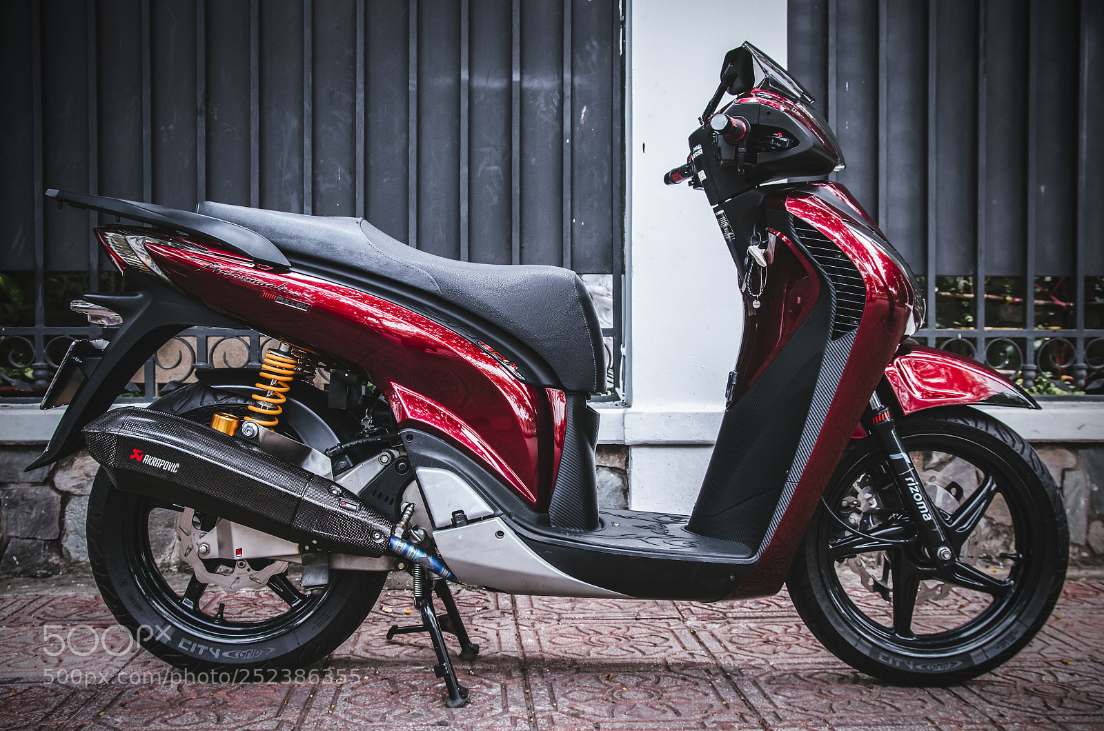 Canon EOS 70D sample photo. Motorbike revolution photography