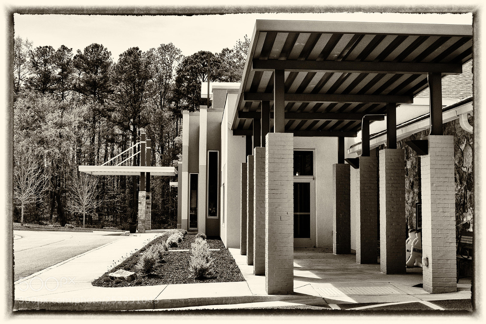 Panasonic Lumix DMC-FZ1000 sample photo. Modern church photography