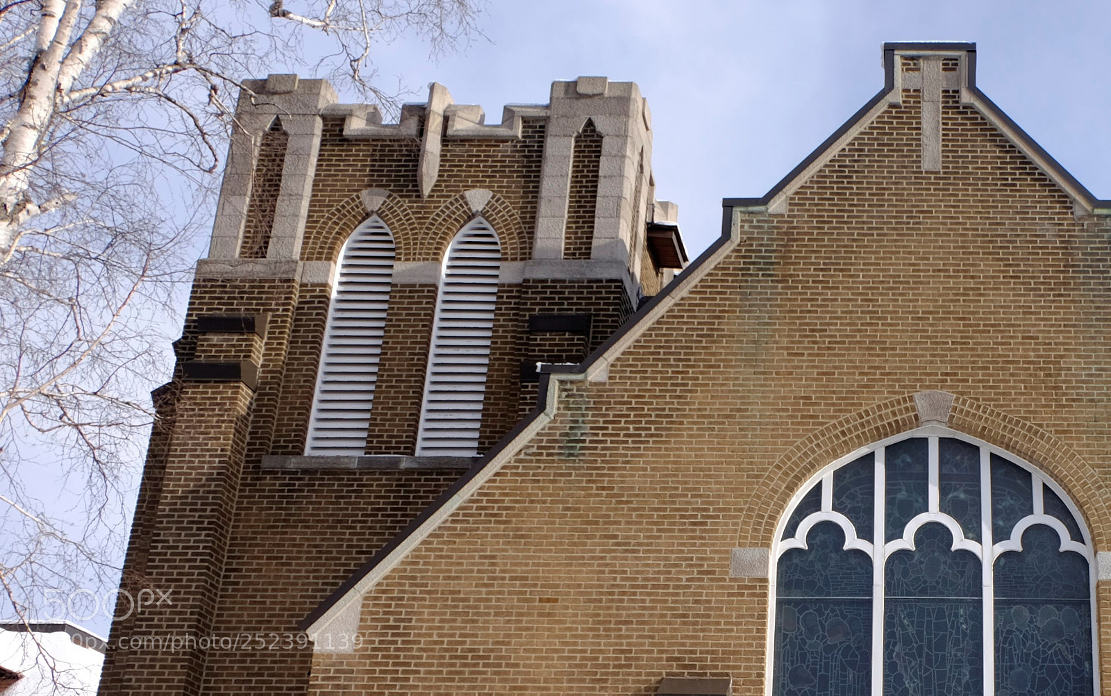 Fujifilm X-T10 sample photo. Top left of church-front photography