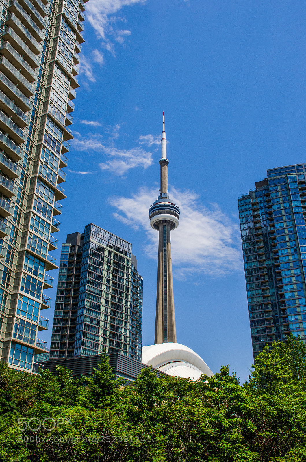 Nikon D7000 sample photo. Icon of toronto photography