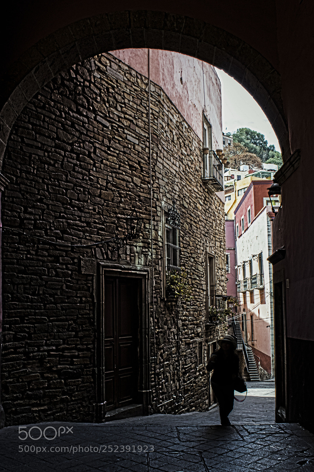Canon EOS 77D (EOS 9000D / EOS 770D) sample photo. Pasaje photography