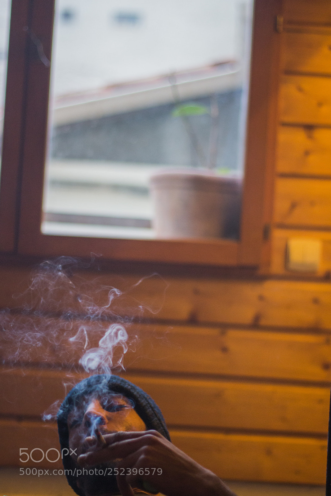 Canon EOS 700D (EOS Rebel T5i / EOS Kiss X7i) sample photo. Smoke photography