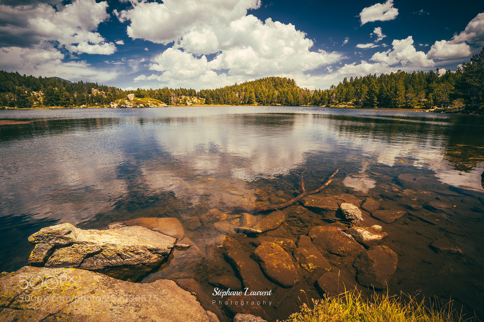 Sony a7 sample photo. Wide moutain lake view photography