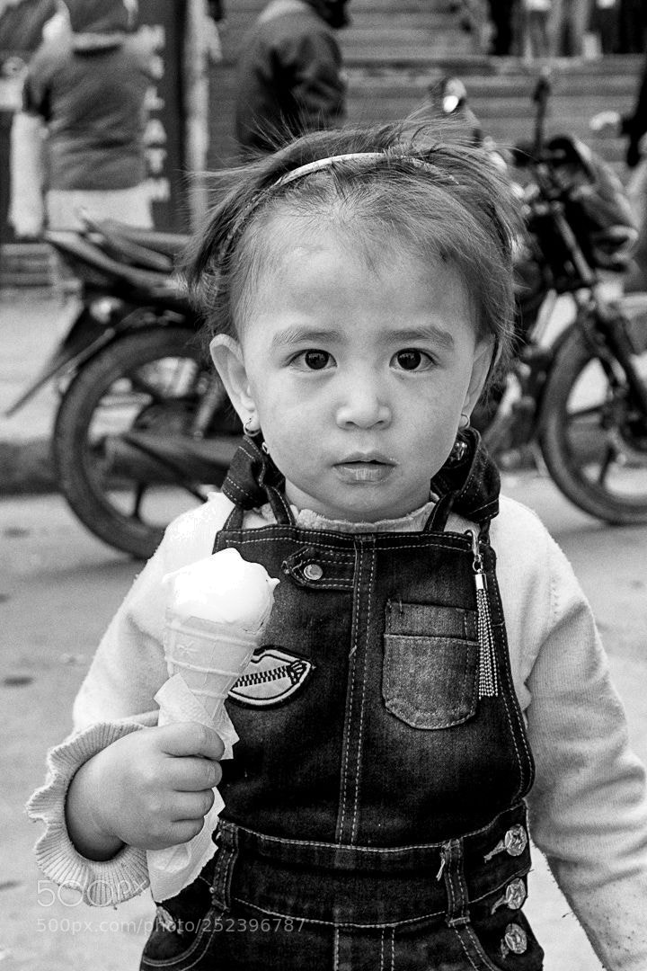 Canon EOS 1300D (EOS Rebel T6 / EOS Kiss X80) sample photo. Amazed photography