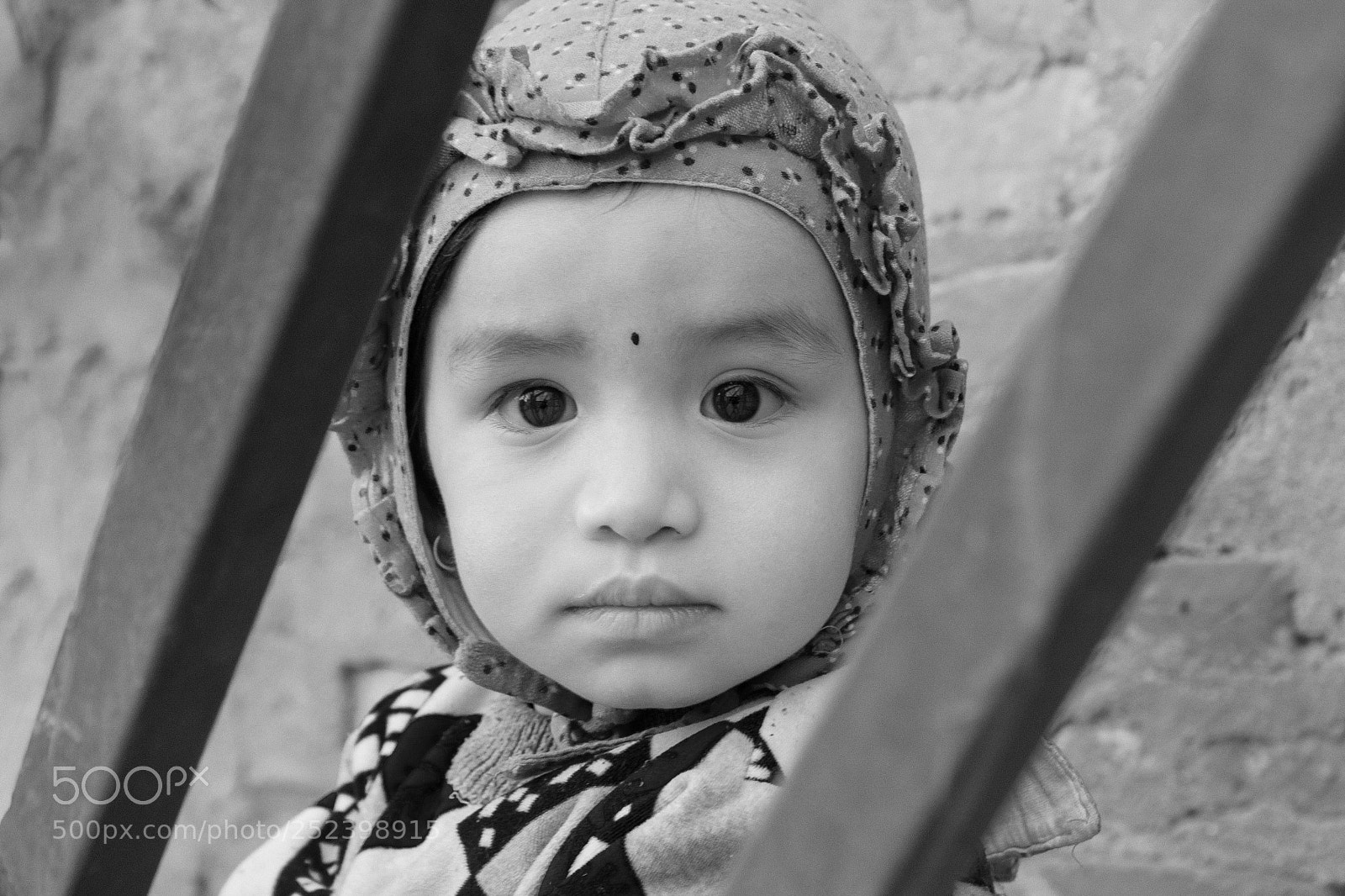 Canon EOS 1300D (EOS Rebel T6 / EOS Kiss X80) sample photo. Innocence and depth of photography