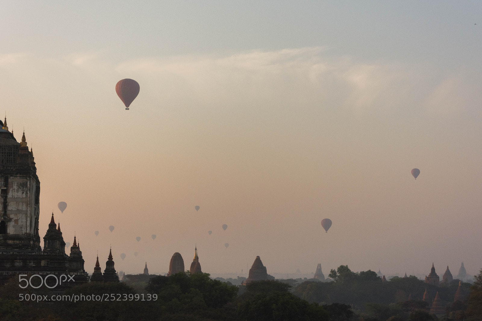 Nikon D7100 sample photo. Balloons above the pagodas photography