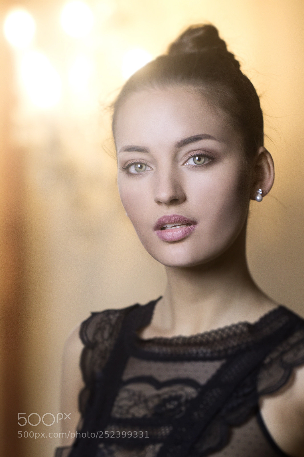 Canon EOS 5D Mark IV sample photo. Lady photography