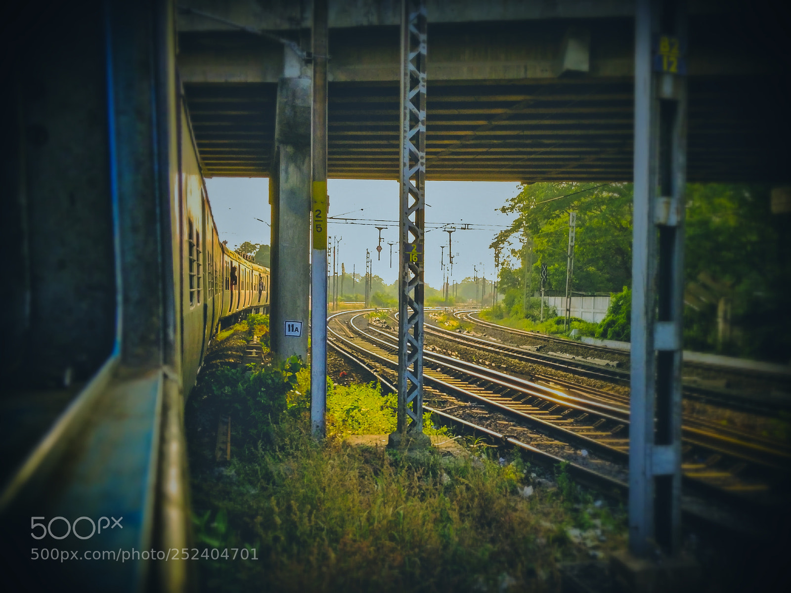 OnePlus 5T sample photo. Train travel ? photography