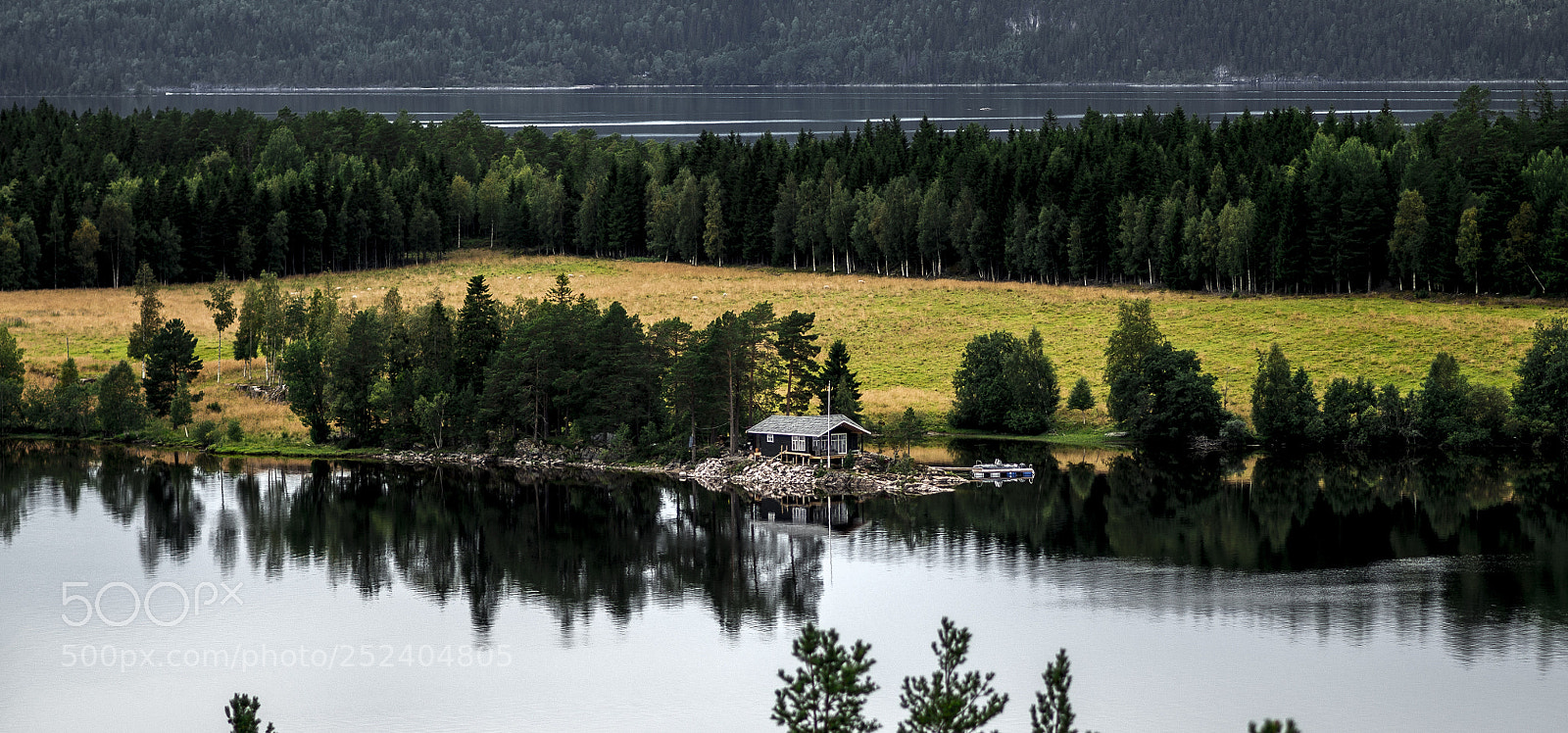 Olympus OM-D E-M10 sample photo. Lake with cabin photography
