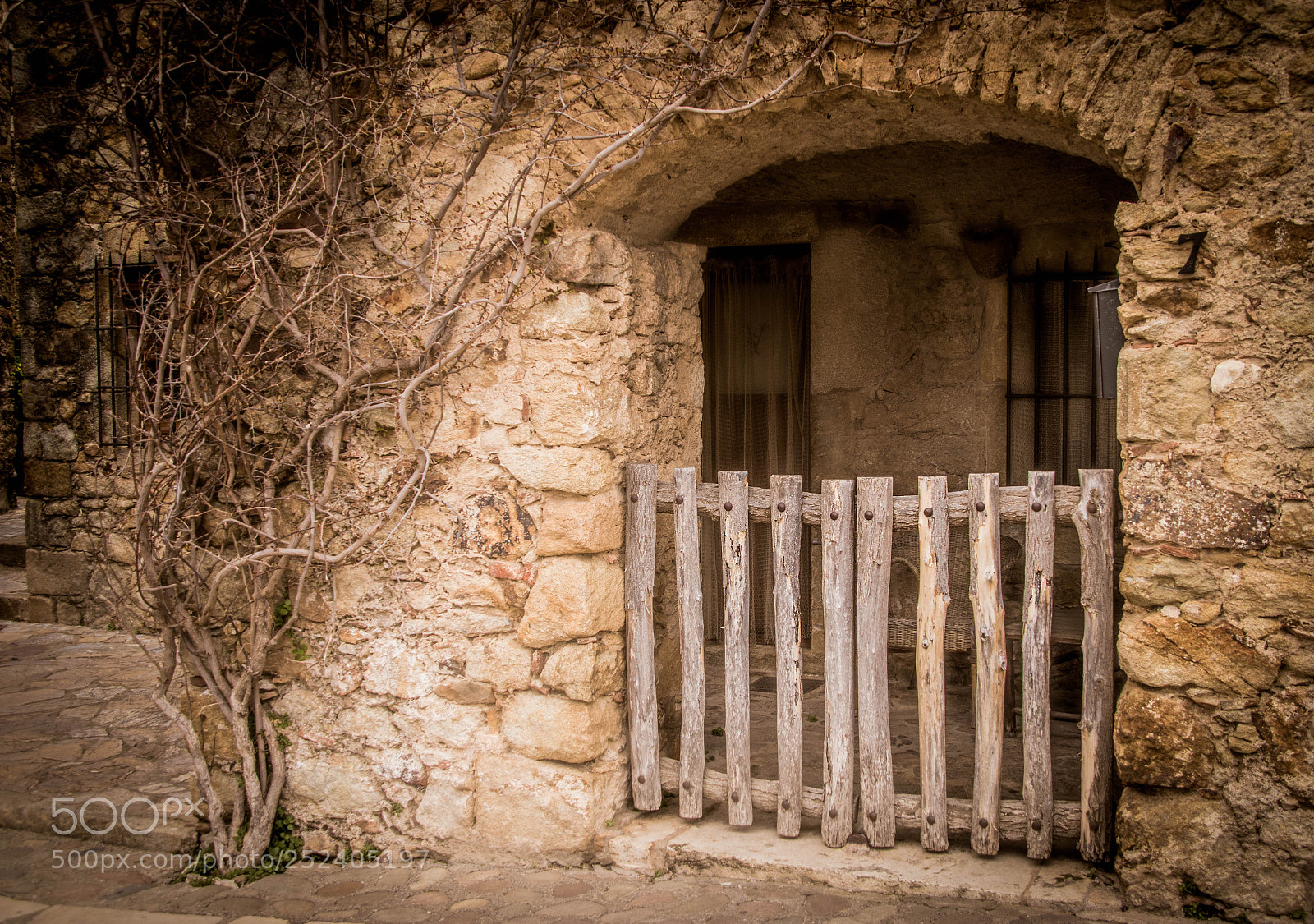 Canon EOS 77D (EOS 9000D / EOS 770D) sample photo. Monells house photography