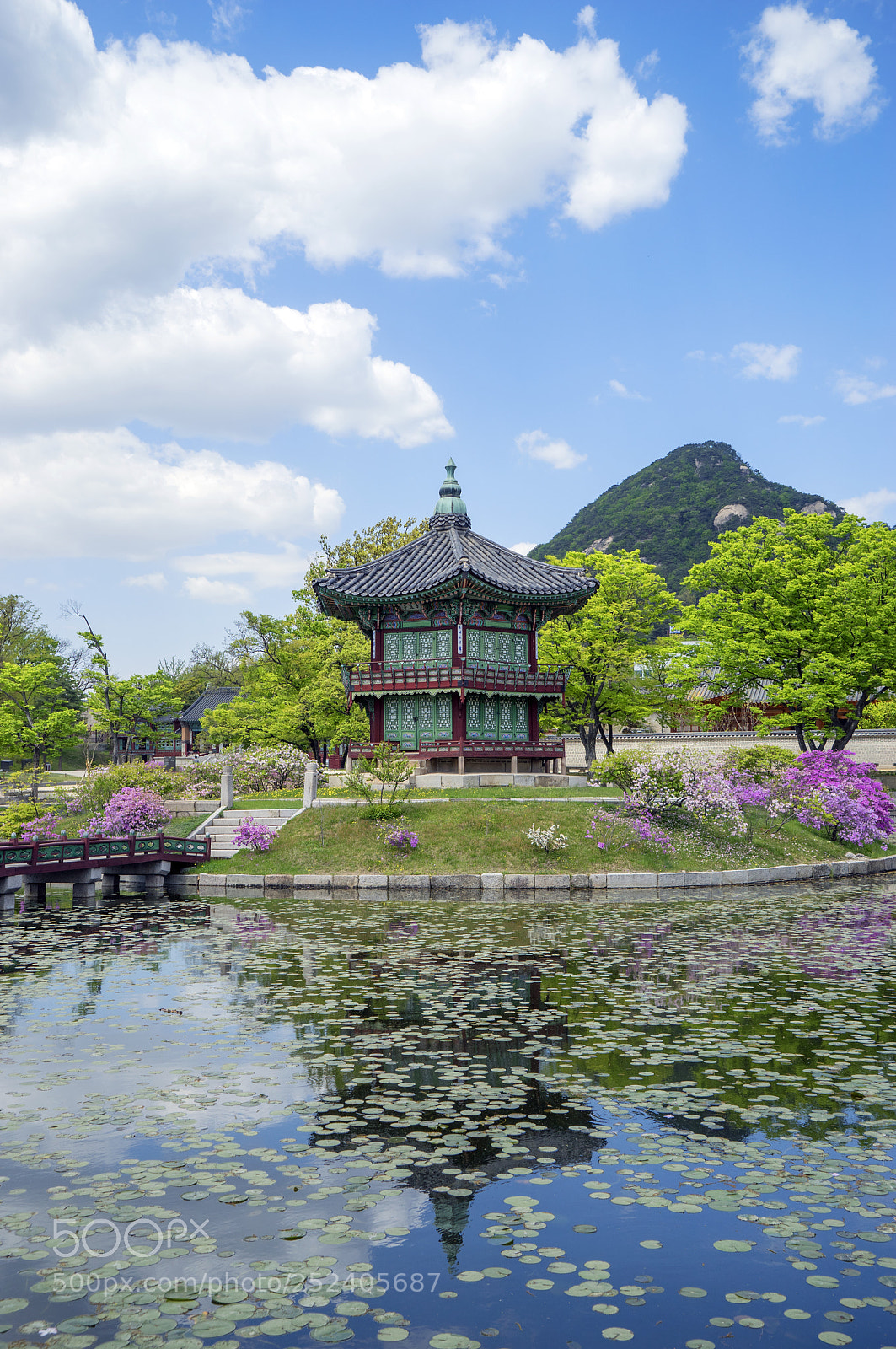 Sony a7 sample photo. Hyangwonjeong of kyeongbok palace photography