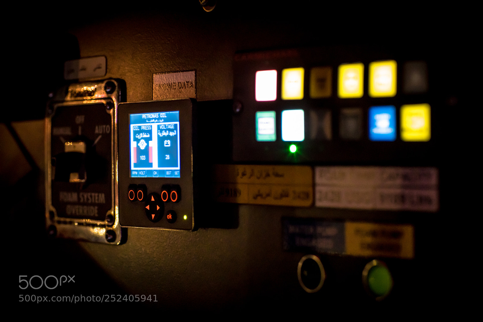 Canon EOS 5D Mark IV sample photo. Control panel, fire engine photography