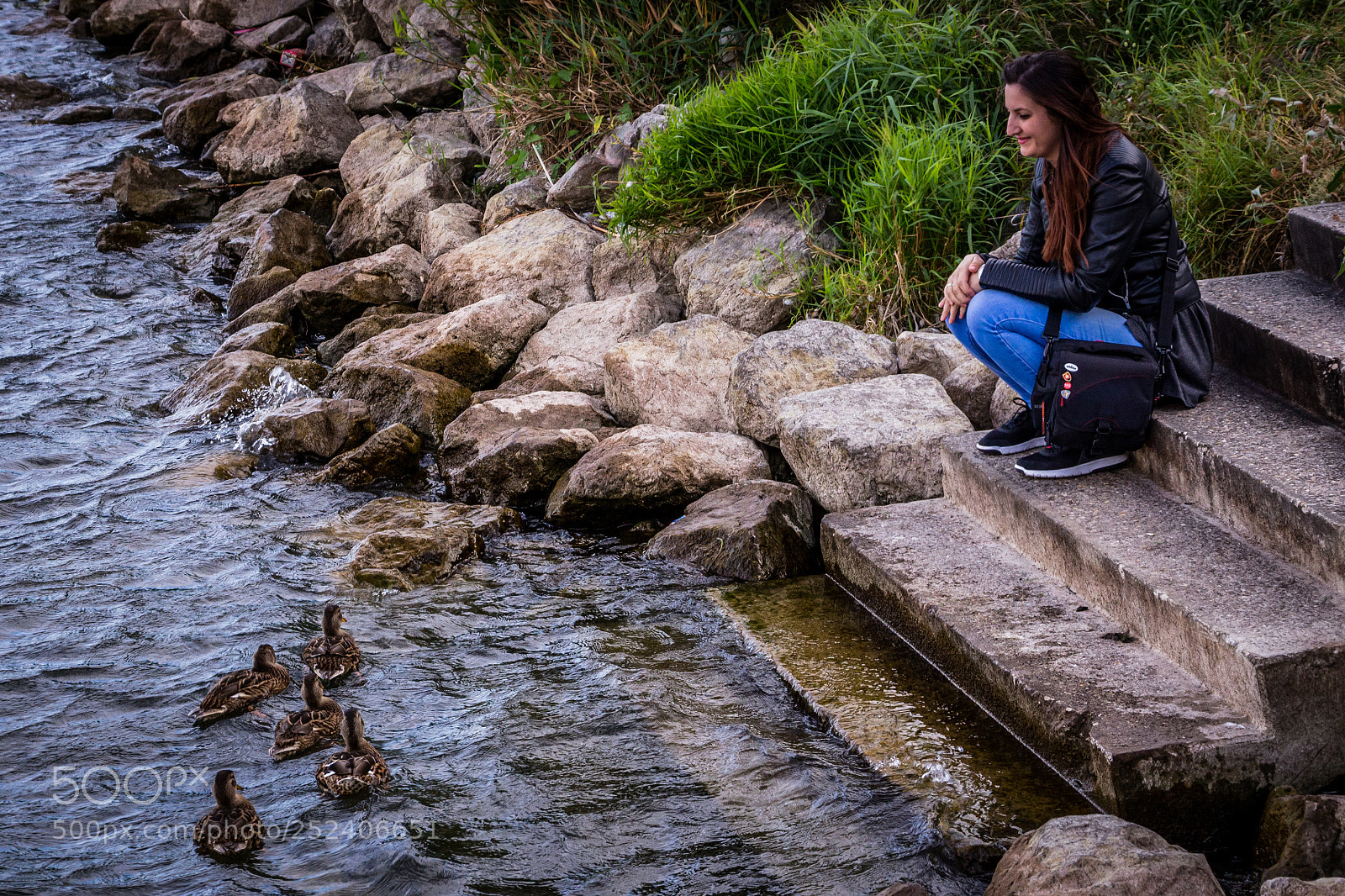 Canon EOS 700D (EOS Rebel T5i / EOS Kiss X7i) sample photo. Feeding the ducks in photography
