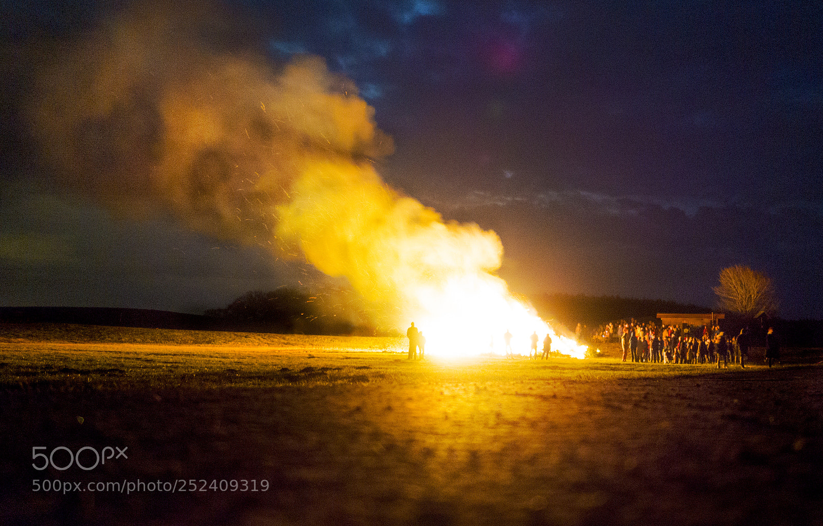 Sony Cyber-shot DSC-RX100 II sample photo. Easter bonfire photography