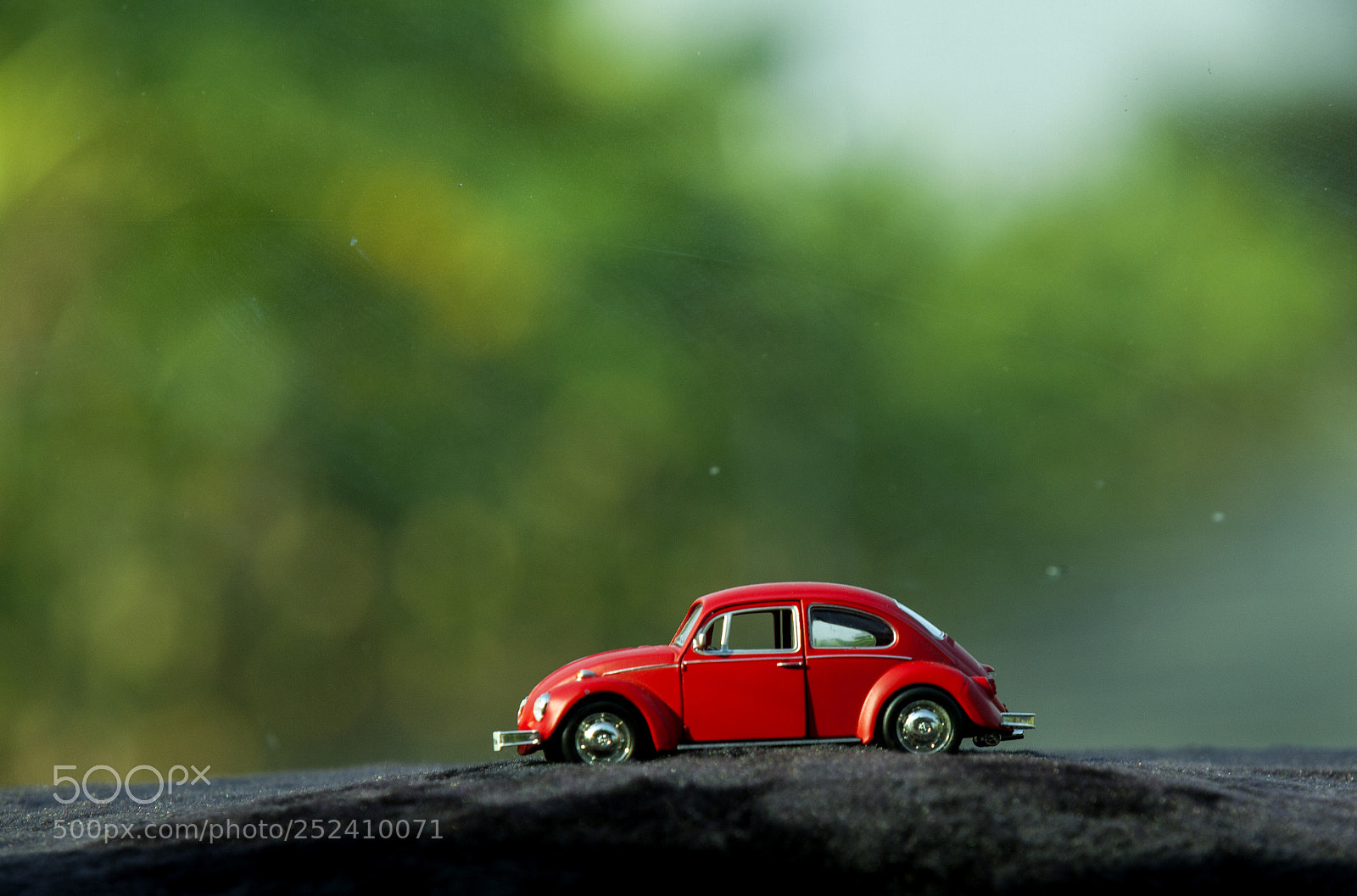 Canon EOS 5D Mark II sample photo. Car 2 photography
