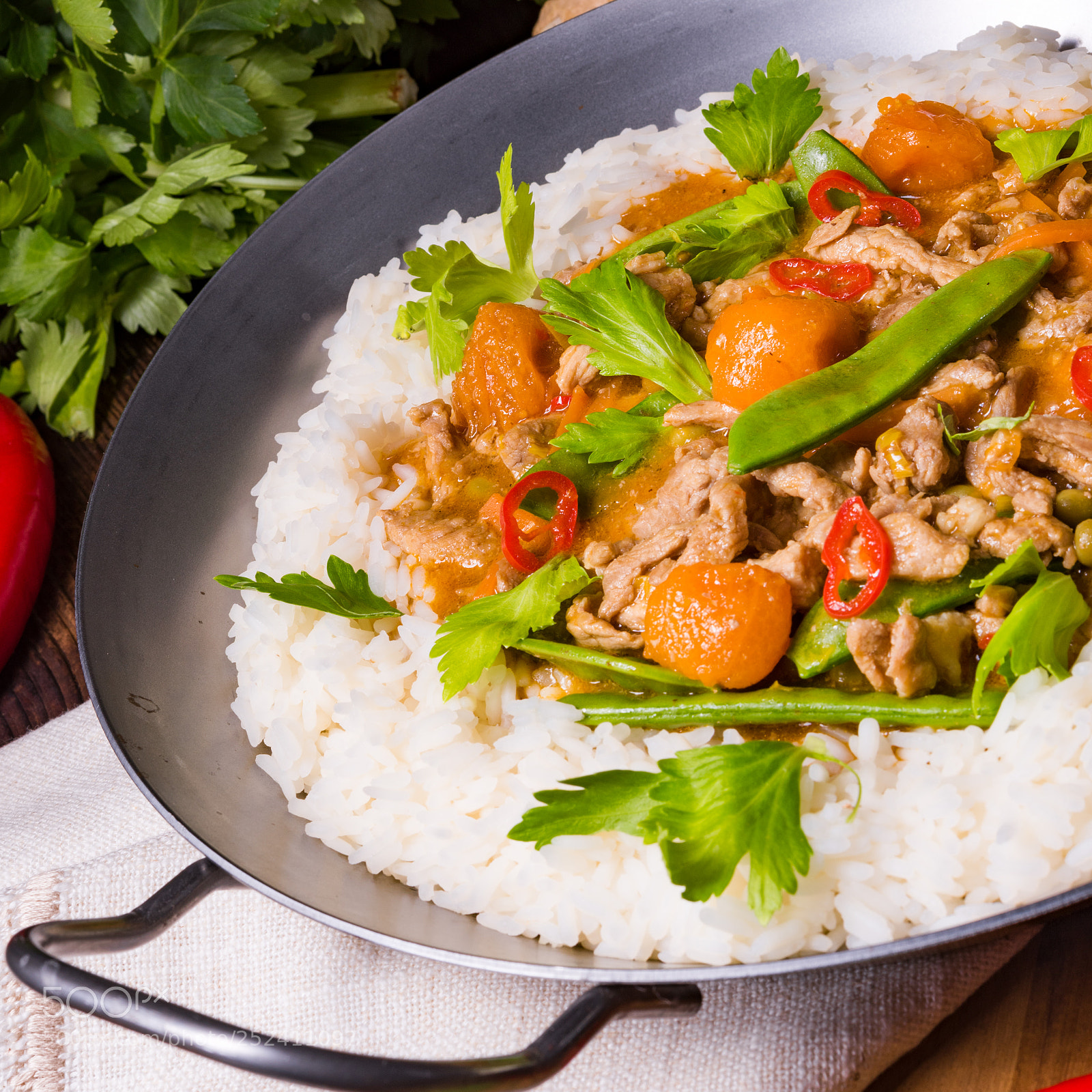 Nikon D810 sample photo. Wok pan with meat photography