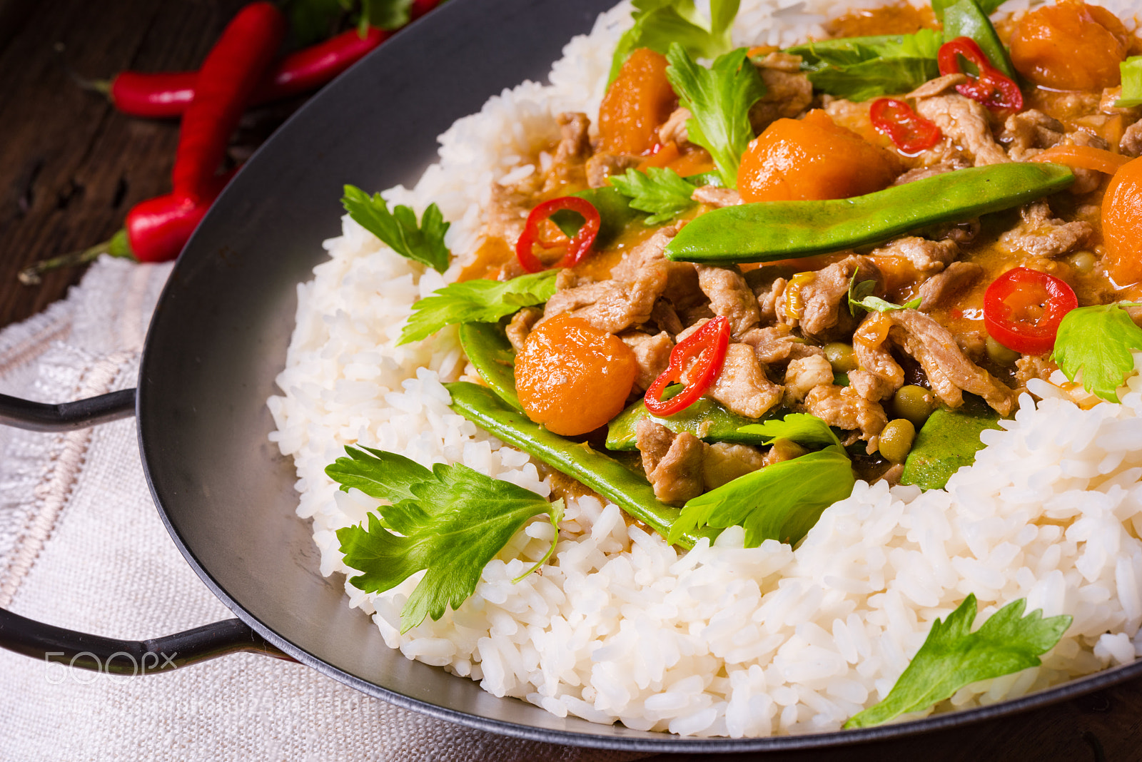 Nikon D810 sample photo. Wok pan with meat photography