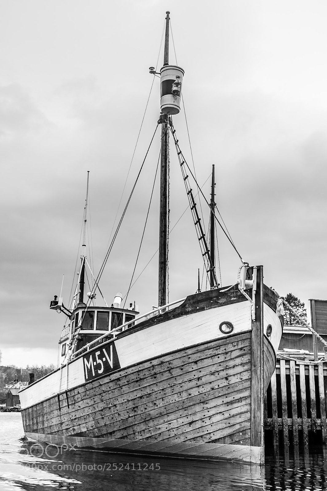 Samsung NX30 sample photo. Waiting for storms to photography