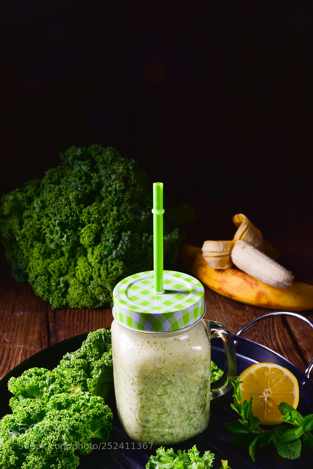 Nikon D810 sample photo. Kale banana smoothie photography