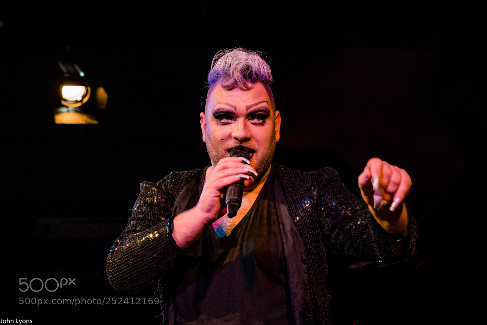 Sony a7R II sample photo. Cabaret confidential photography