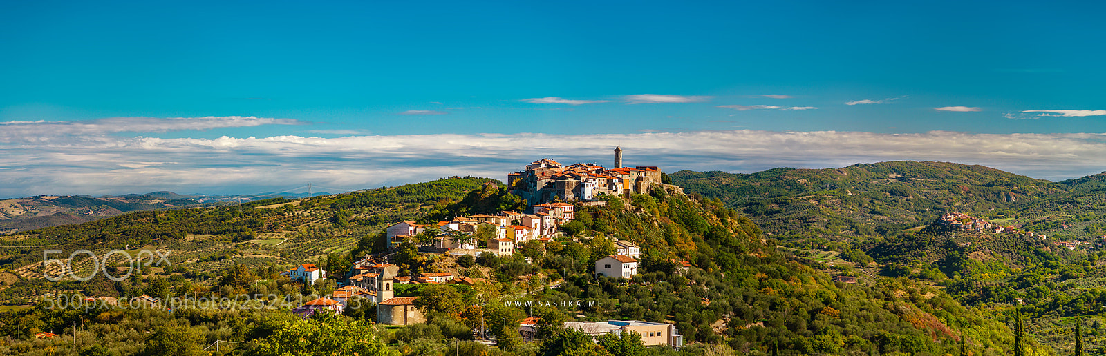 Sony a99 II sample photo. Beautiful medieval italian city photography