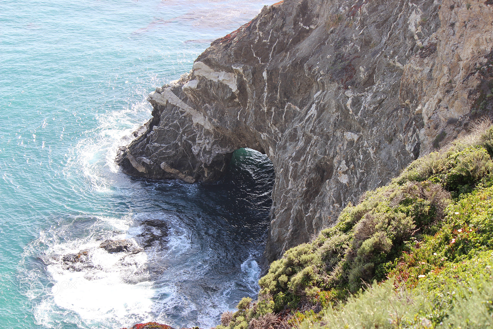 Canon EOS 600D (Rebel EOS T3i / EOS Kiss X5) sample photo. Rocks sea photography