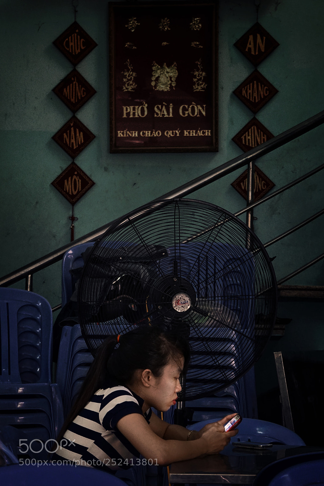 Sony a6000 sample photo. Closing time photography