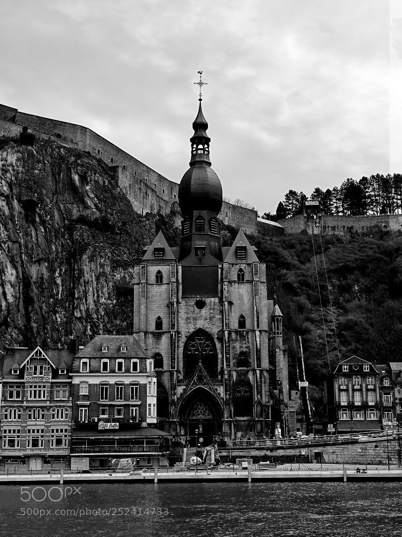 Canon EOS 600D (Rebel EOS T3i / EOS Kiss X5) sample photo. Notre dame of dinant photography