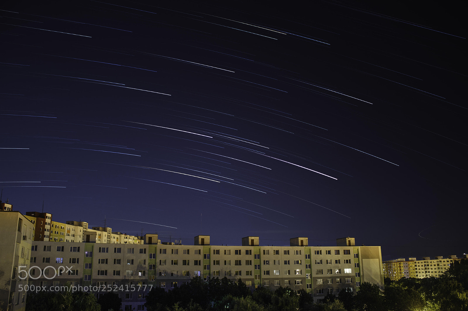Canon EOS 600D (Rebel EOS T3i / EOS Kiss X5) sample photo. Star trails over petr photography