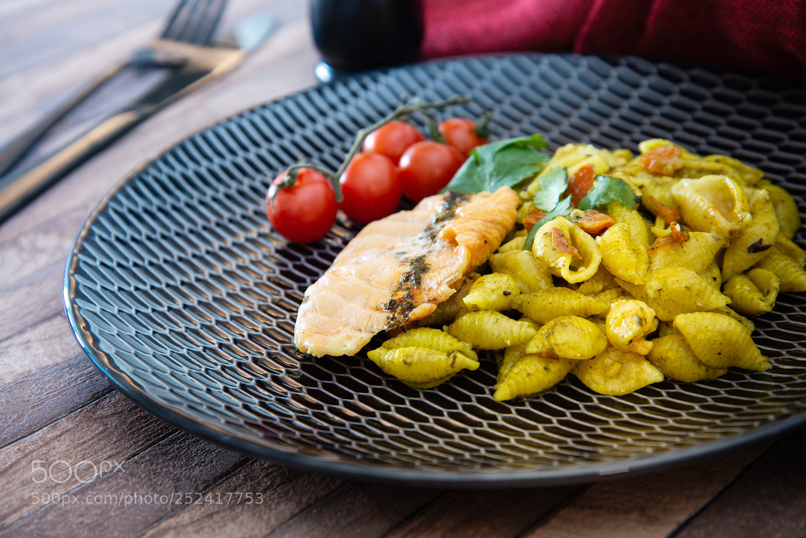 Nikon D800 sample photo. Smoked salmon pasta with photography