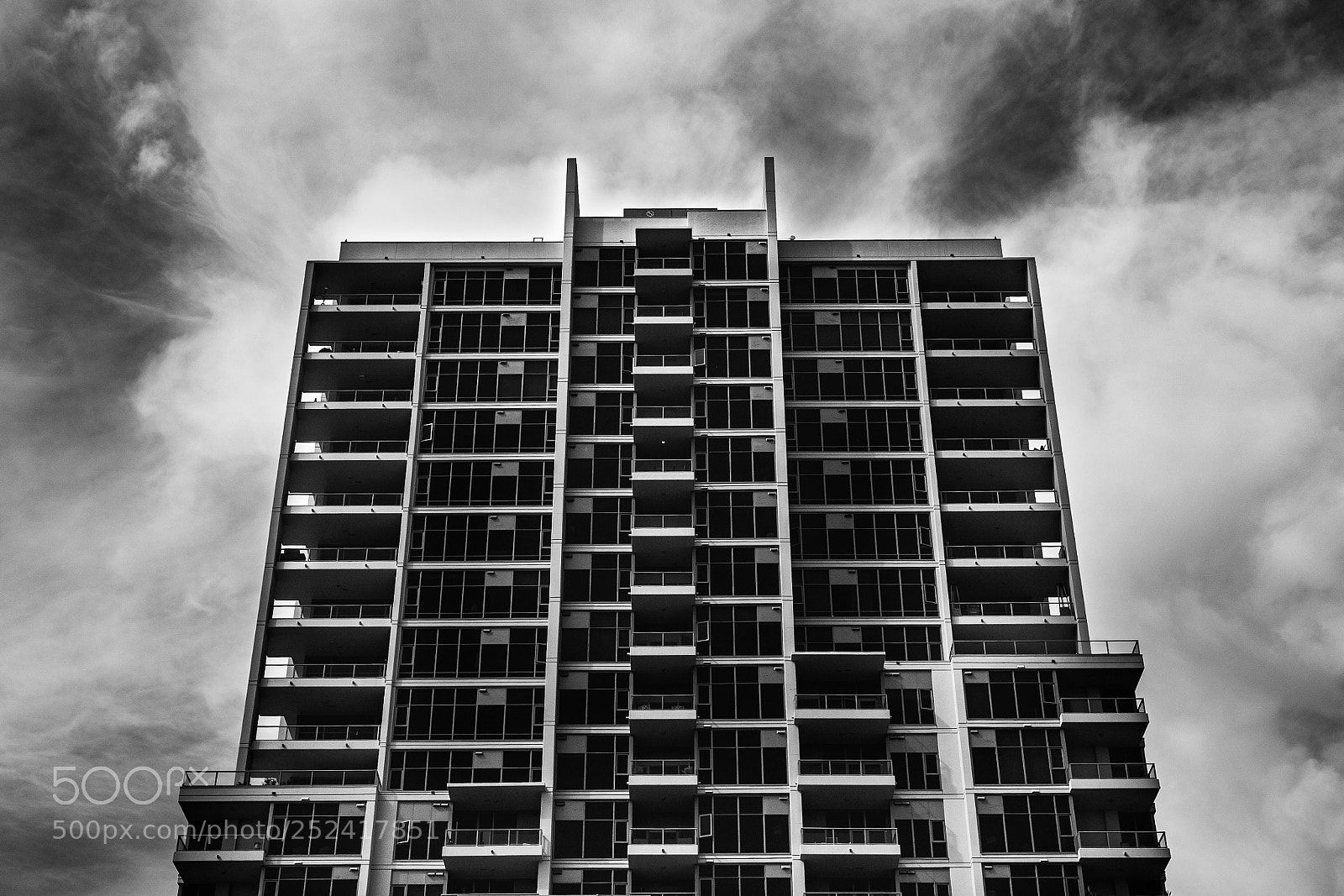 Canon EOS 5D sample photo. Looming tower. photography