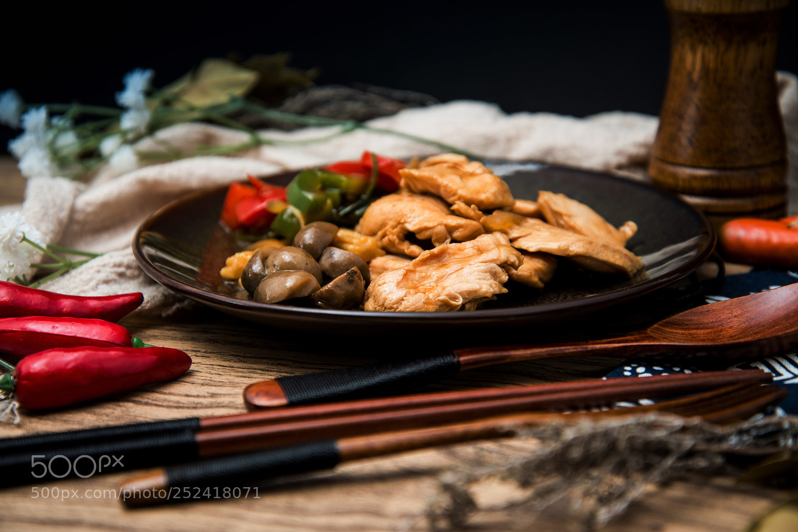 Nikon D800 sample photo. Wok fried chicken stir photography