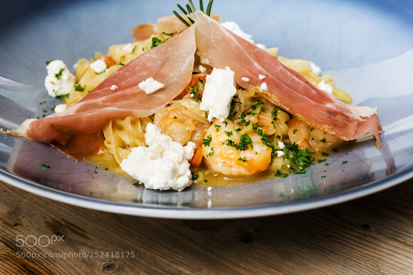Sony a6000 sample photo. Tasty pasta with roast photography
