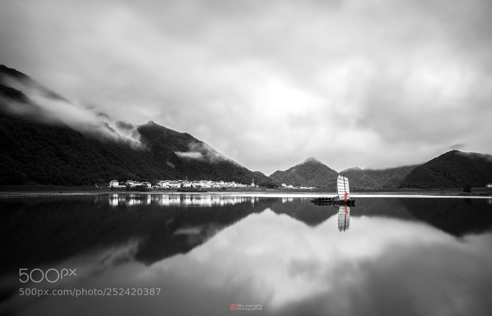 Sony a7 II sample photo. Alone sail 孤帆远影 photography