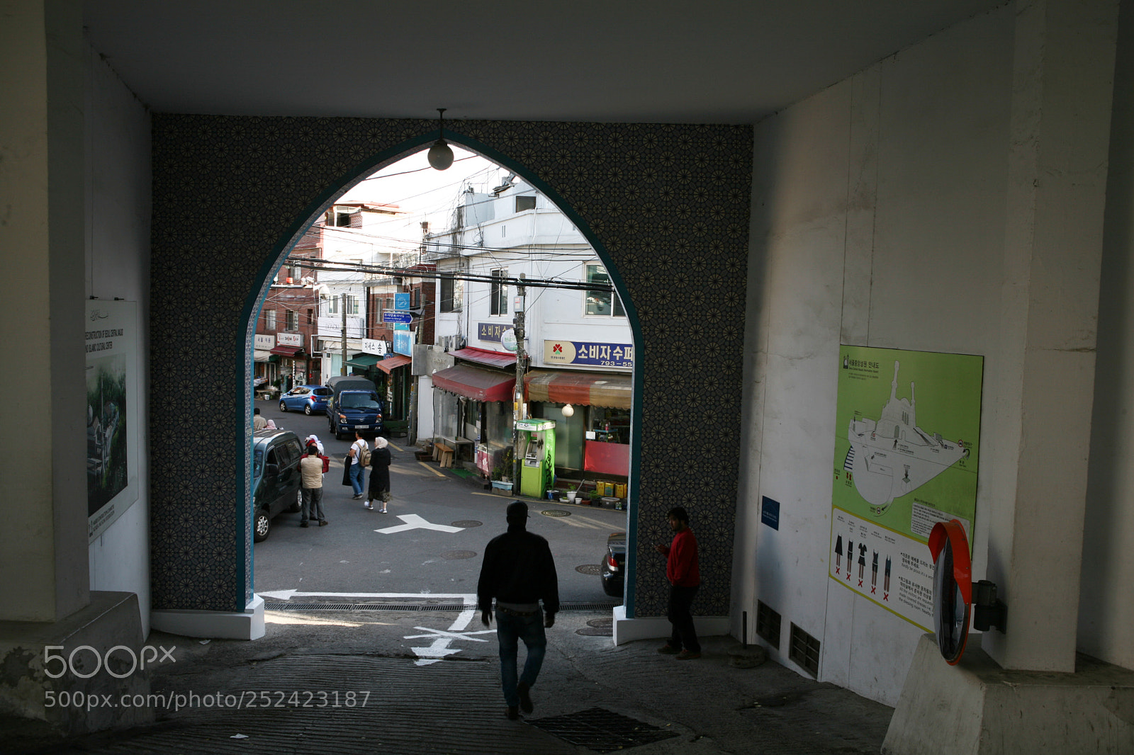 Canon EOS 5D sample photo. Itaewon photography