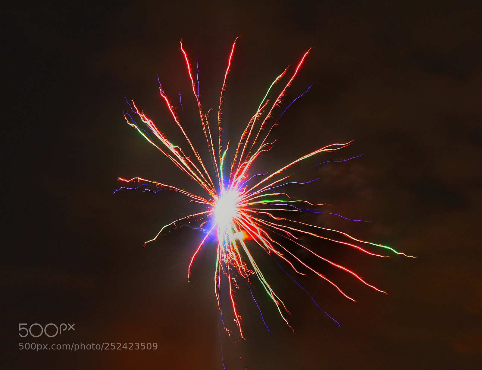 Canon EOS 600D (Rebel EOS T3i / EOS Kiss X5) sample photo. Firework photography