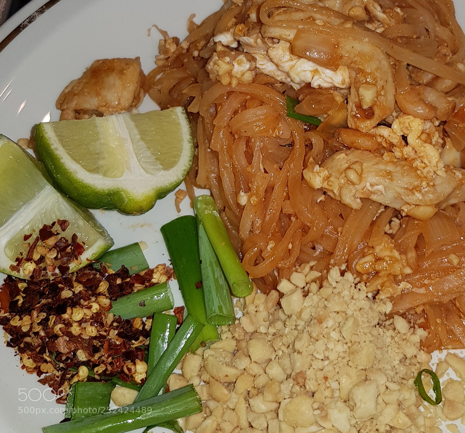 Samsung Galaxy S8 sample photo. Pad thai homestyle photography