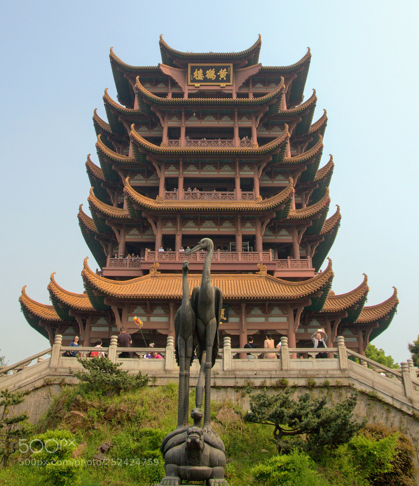 Canon EOS 600D (Rebel EOS T3i / EOS Kiss X5) sample photo. Yellow crane tower  photography