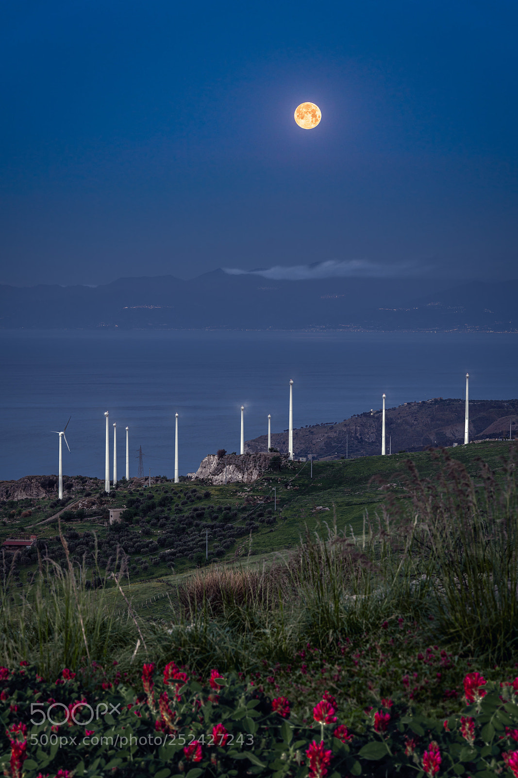 Sony a7R III sample photo. Moonset photography