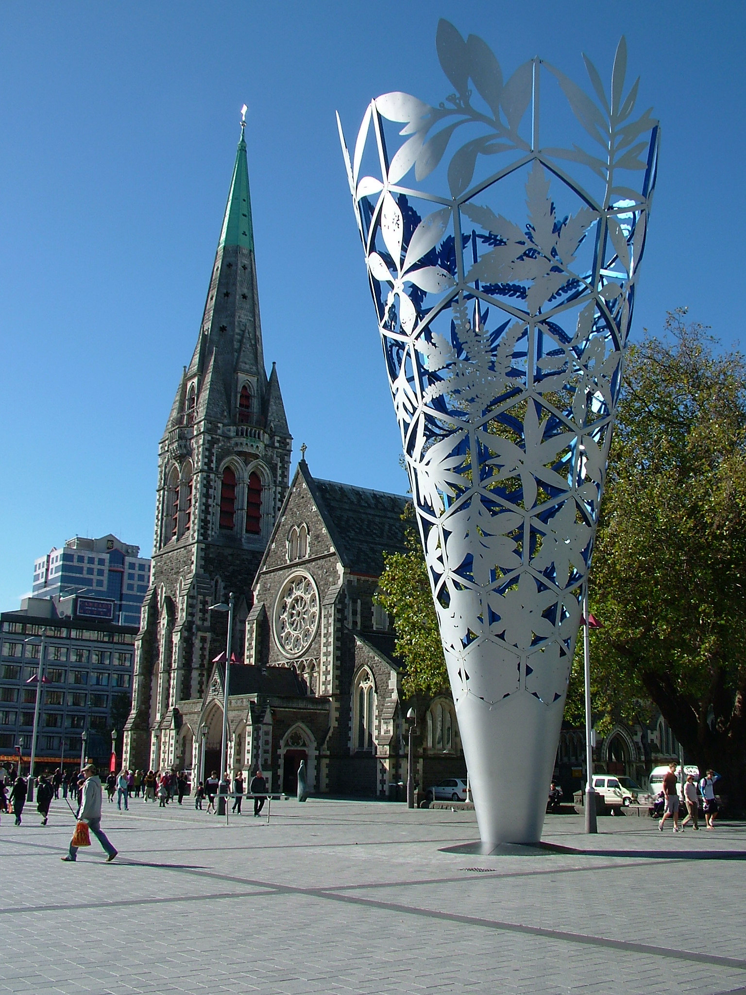 Fujifilm FinePix S20Pro sample photo. Christchurch cathedral & the chalice photography