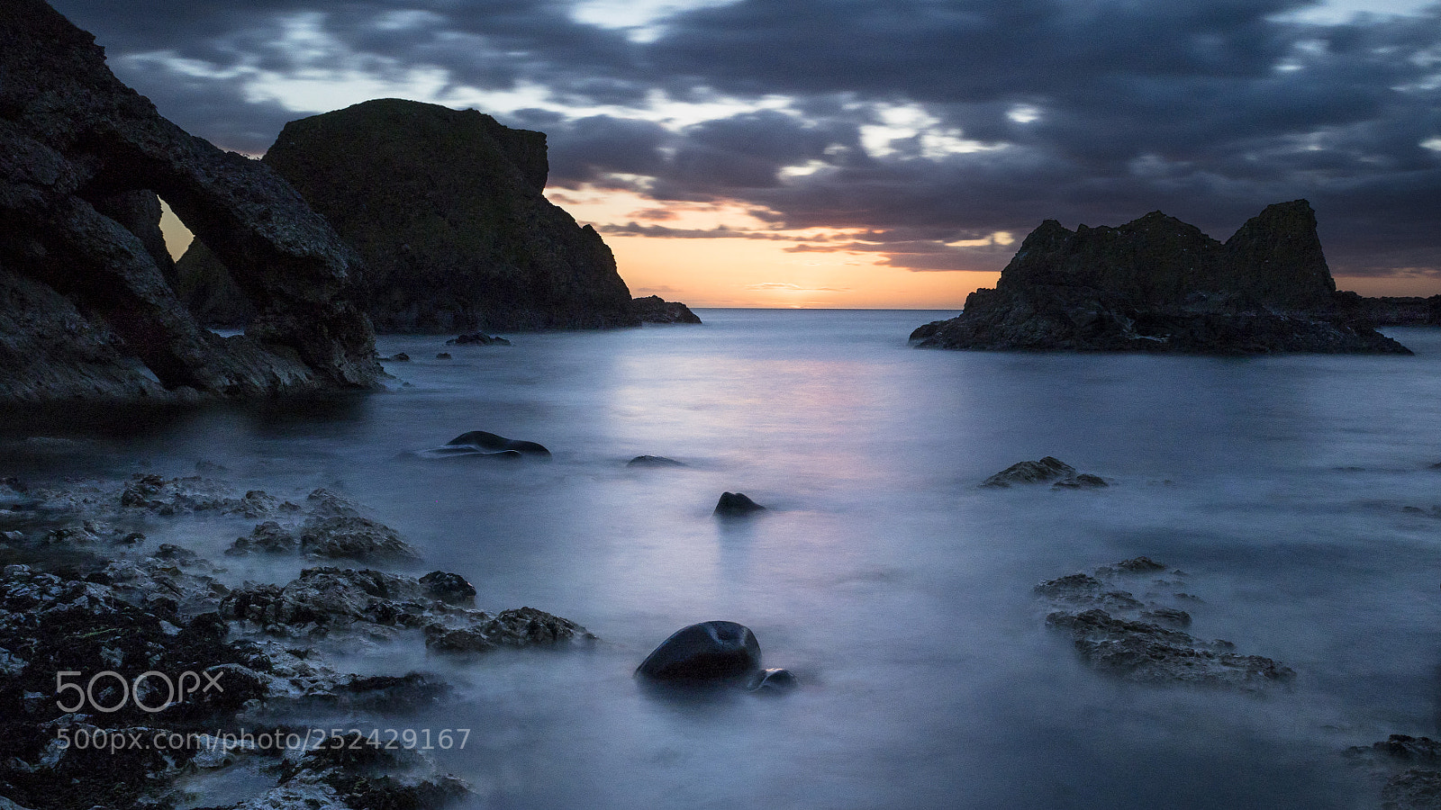 Olympus OM-D E-M1 sample photo. Evening near ballintoy-3 photography