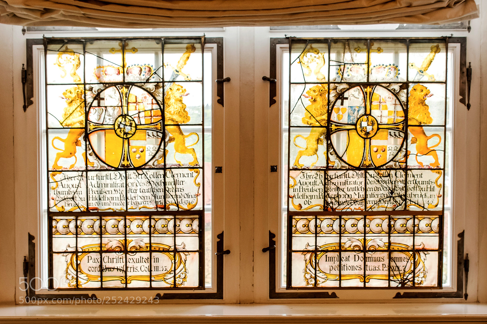 Nikon D5500 sample photo. Historic window photography
