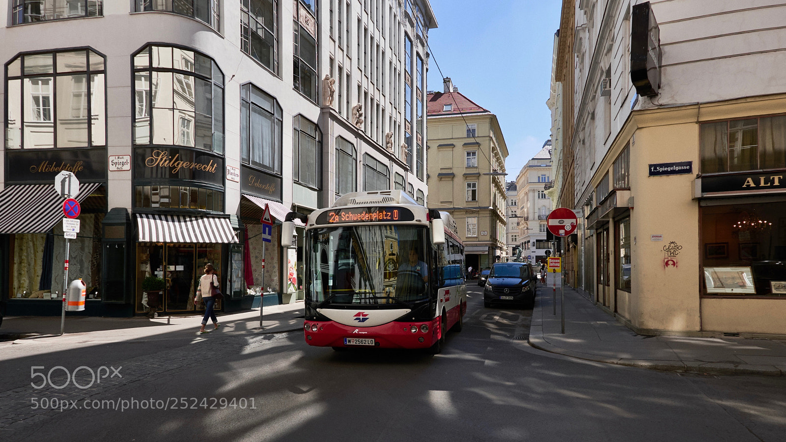 Leica D-Lux (Typ 109) sample photo. Streets of vienna photography