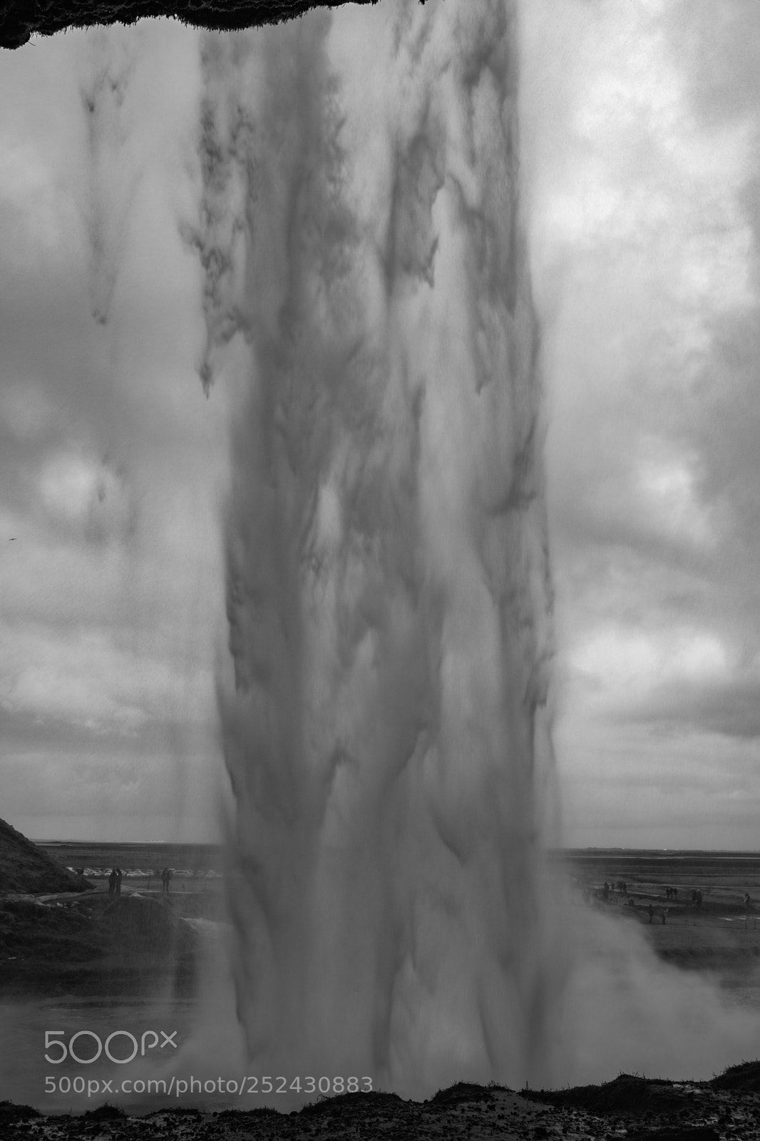 Canon EOS 750D (EOS Rebel T6i / EOS Kiss X8i) sample photo. Seljalandsfoss-gljúfrabúi photography