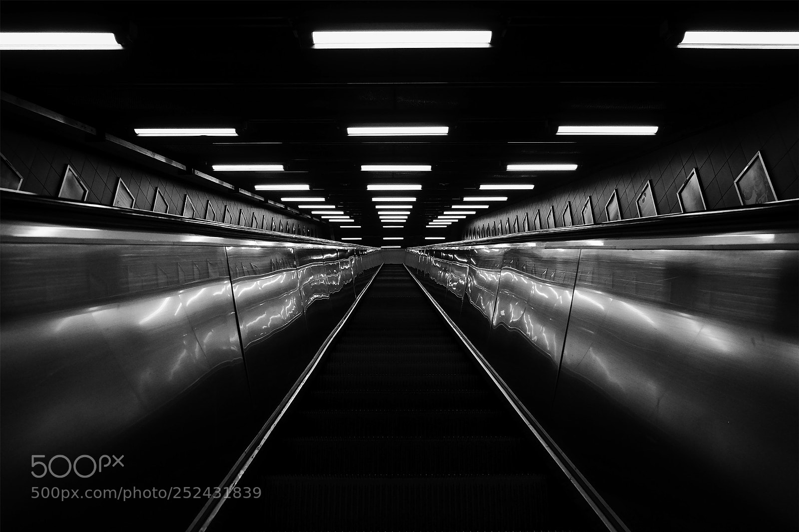 Fujifilm X-T1 sample photo. Stairs photography