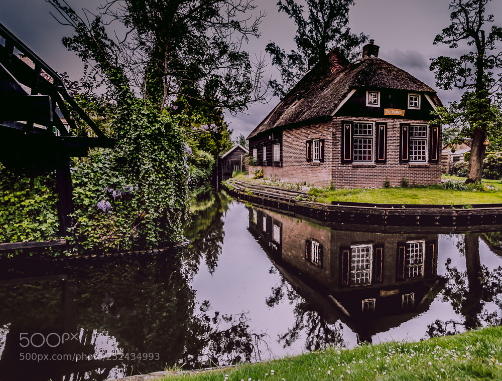 Canon EOS 5D Mark IV sample photo. Giethoorn village photography