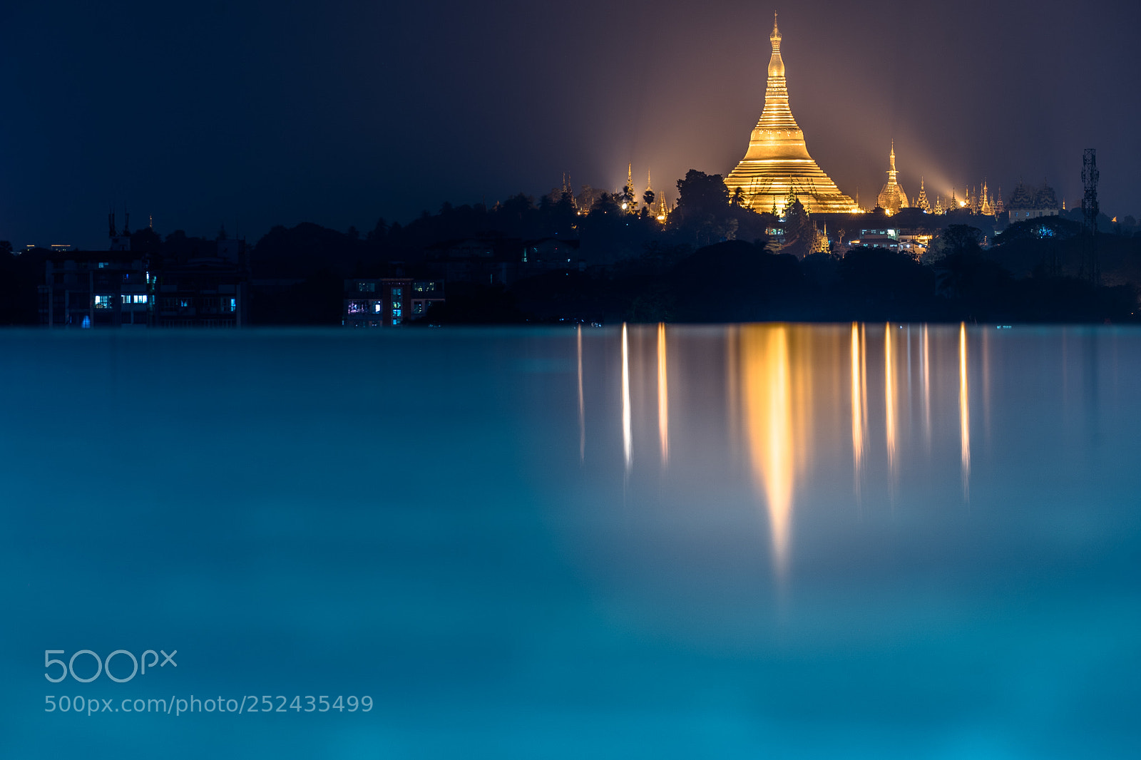 Sony a7 sample photo. Floating shwedagon pagoda photography