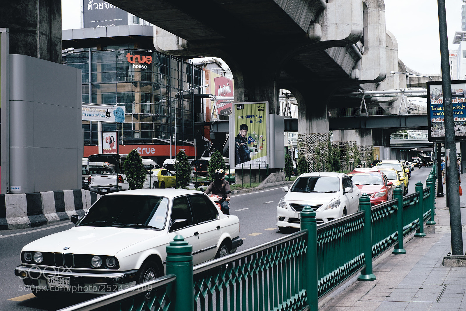 Fujifilm X-T1 sample photo. Street in bangkok photography