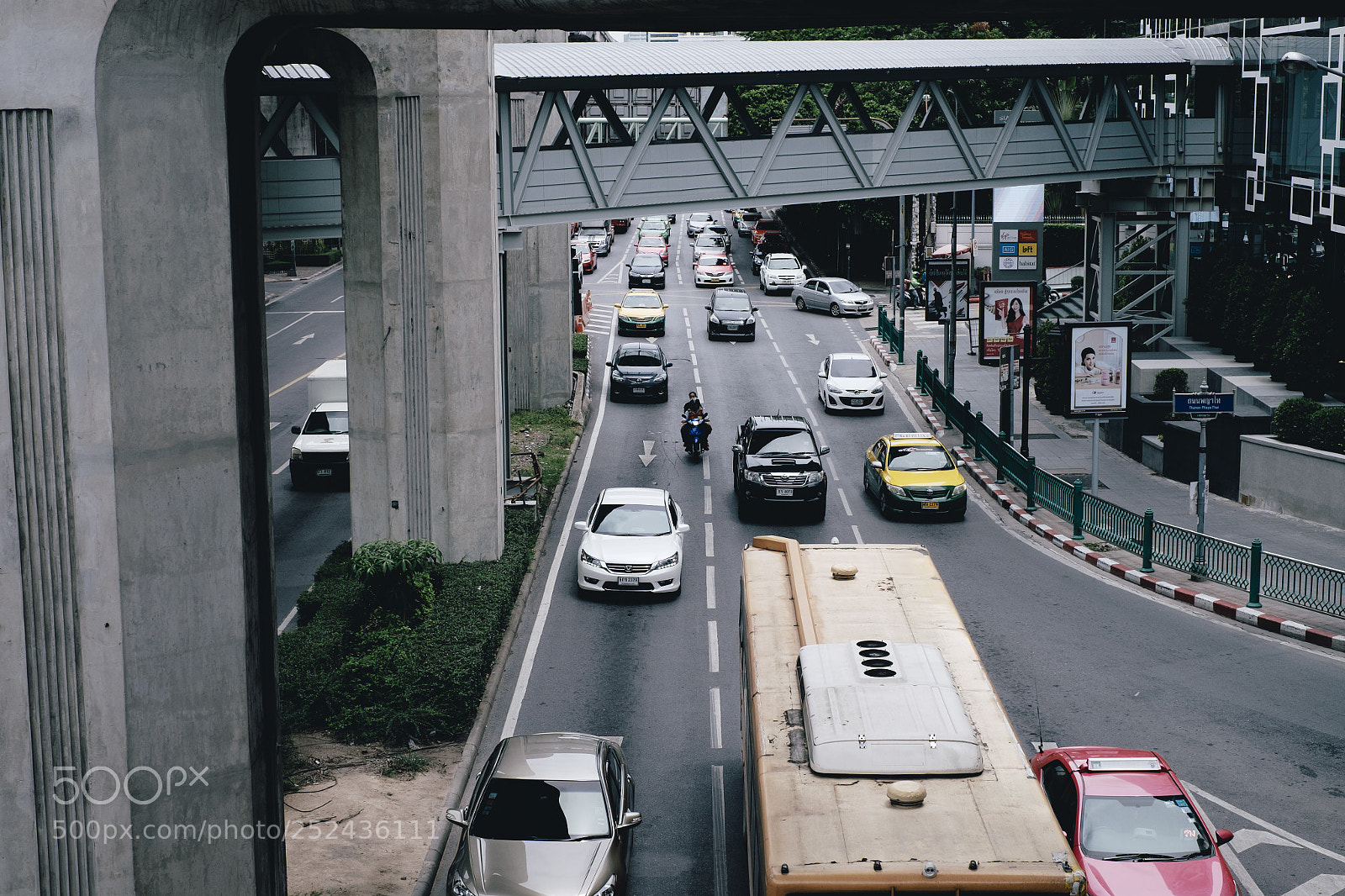 Fujifilm X-T1 sample photo. Rush hour in bangkok photography